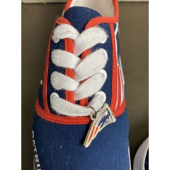 New England Patriots Women's Low Top Repeat Print Canvas Shoes‎ size 9 - Picture 6 of 8